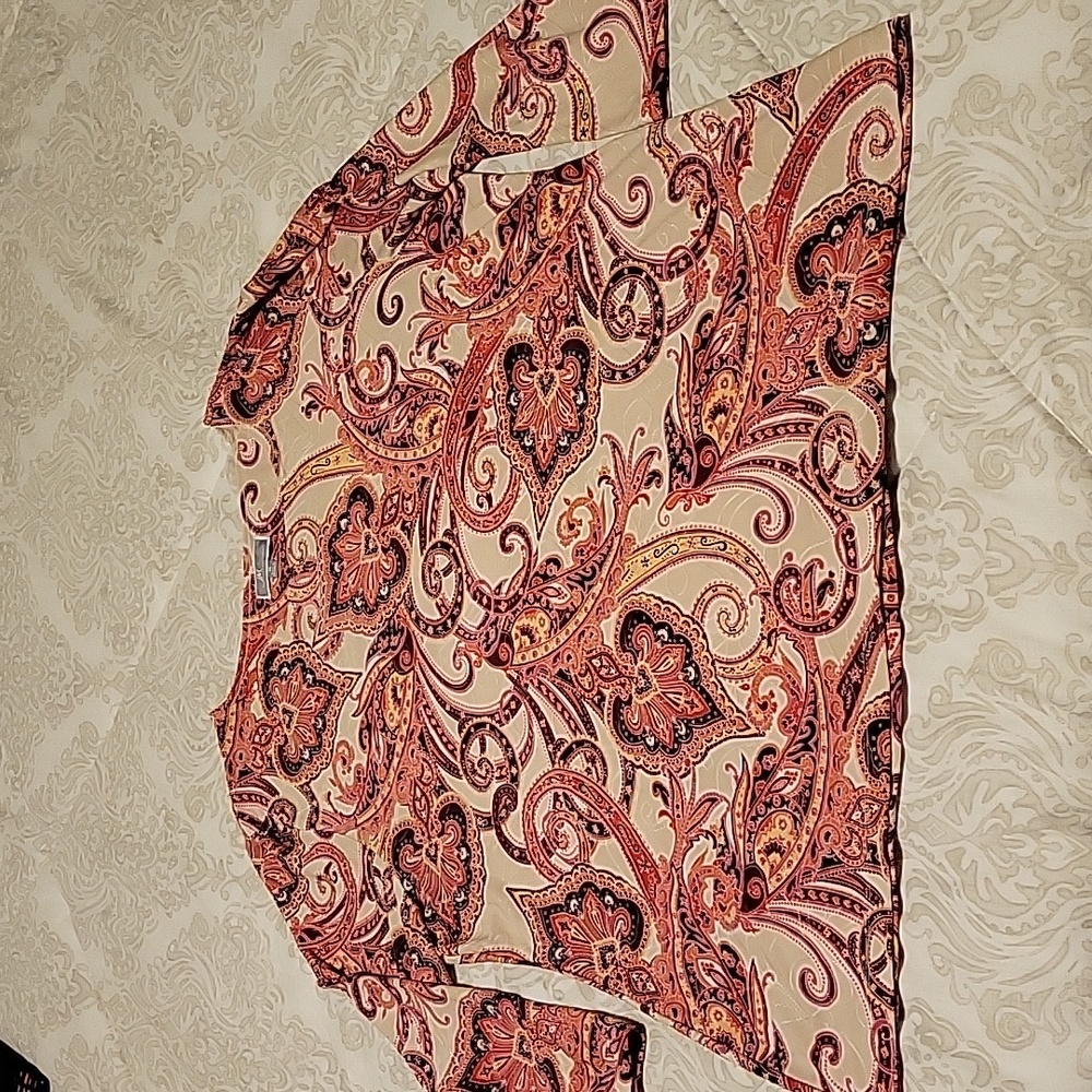 JM collection patterned blouse 👚